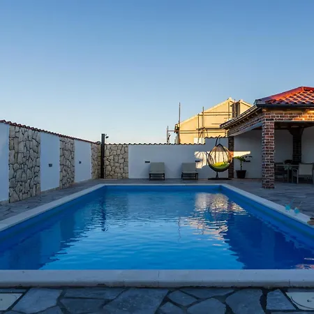Haus Meri In - Haus Fuer 6-7 Personen 펜션 Pridraga