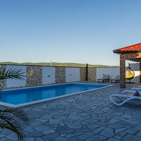 Haus Meri In - Haus Fuer 6-7 Personen Pridraga