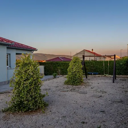 Haus Meri In - Haus Fuer 6-7 Personen 펜션