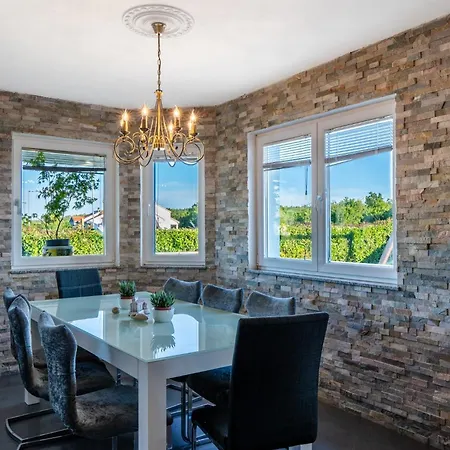 Haus Meri In - Haus Fuer 6-7 Personen 펜션 Pridraga